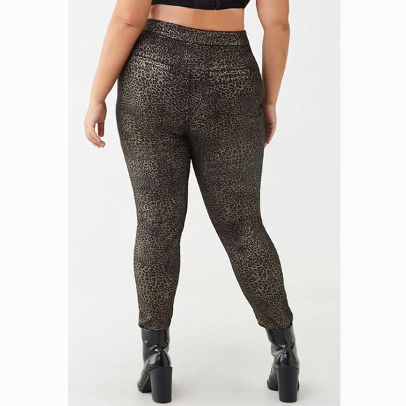 Curvy 3X! NWOT Metallic Leopard Jeans | Statement Stretch for Night Out Energy - Picture 2 of 7